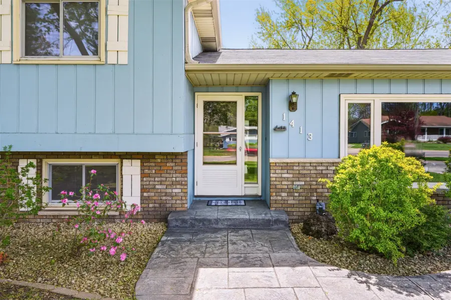 1413 E Hamilton Avenue, Eau Claire, WI 54701 - #2
