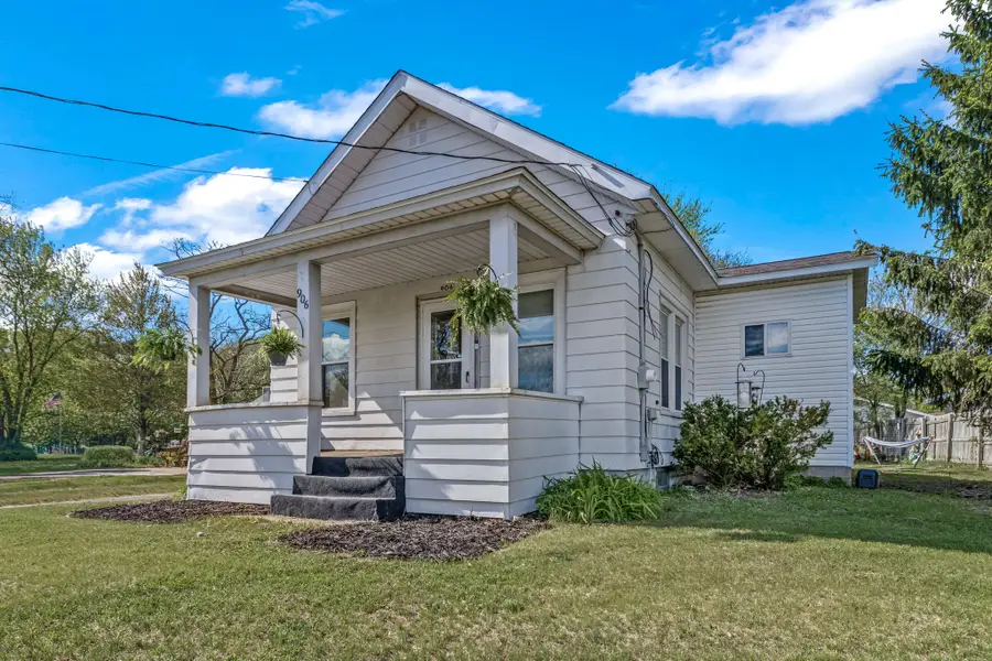 906 Cameron Street, Eau Claire, WI 54703 - #2