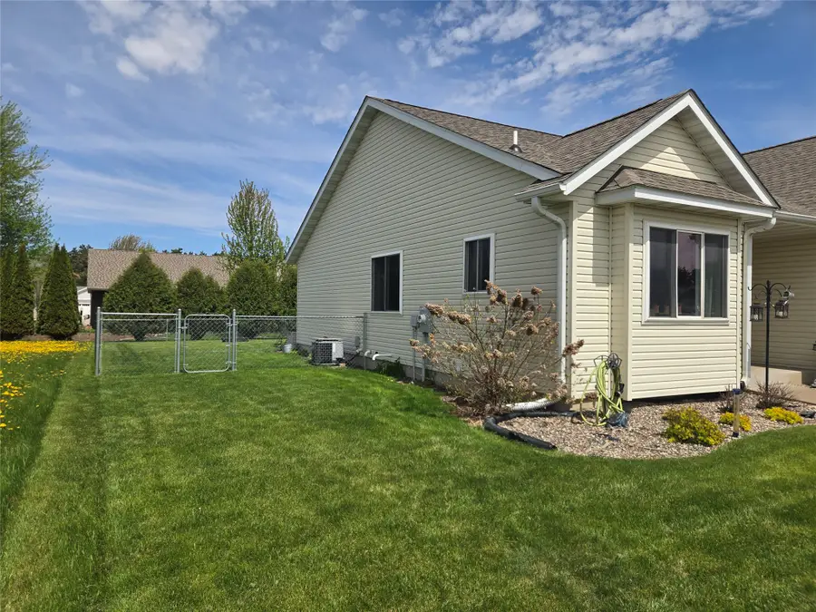 3336 Sanford Lane, Eau Claire, WI 54703 - #2