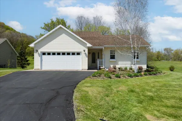 102 E Eau Galle Drive, Elmwood, WI 54740