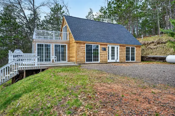 7474 E Lakewood Drive, Gordon, WI 54838