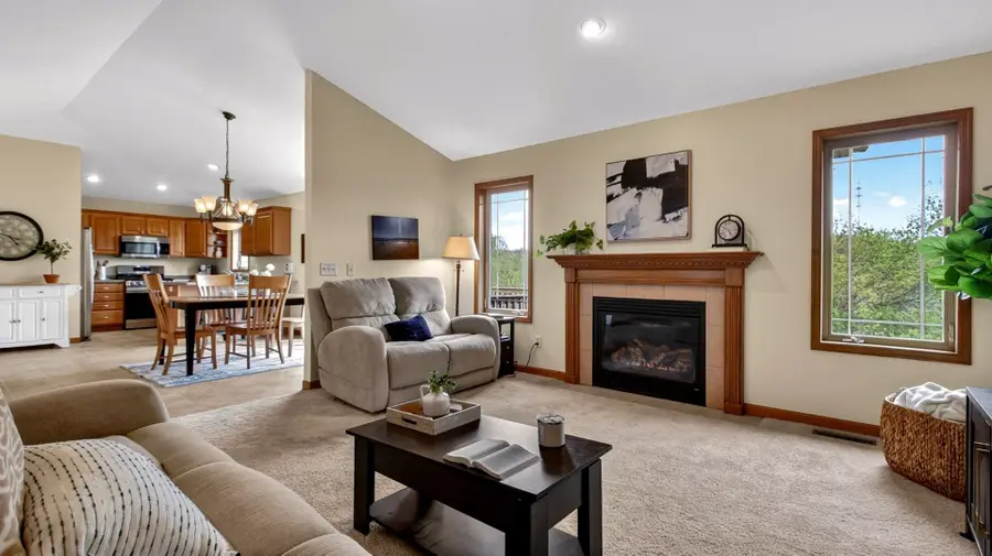 4409 Echo Valley Drive, Eau Claire, WI 54701 - #2