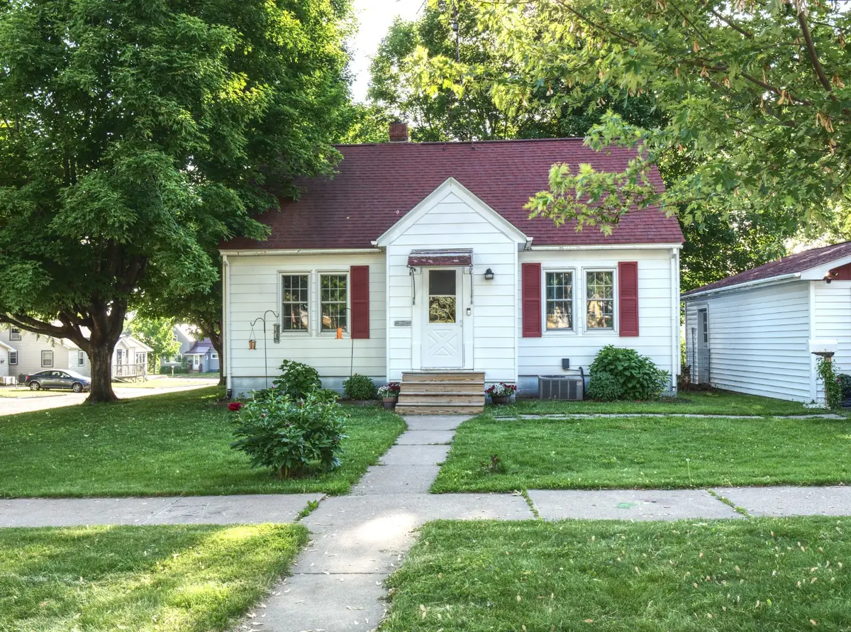 701 Park Avenue, Stanley, WI 54768 - #1