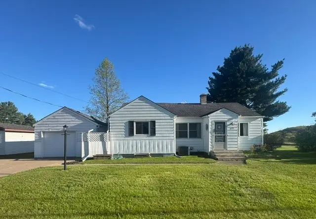 2725 Crescent Avenue, Eau Claire, WI 54703 - #1