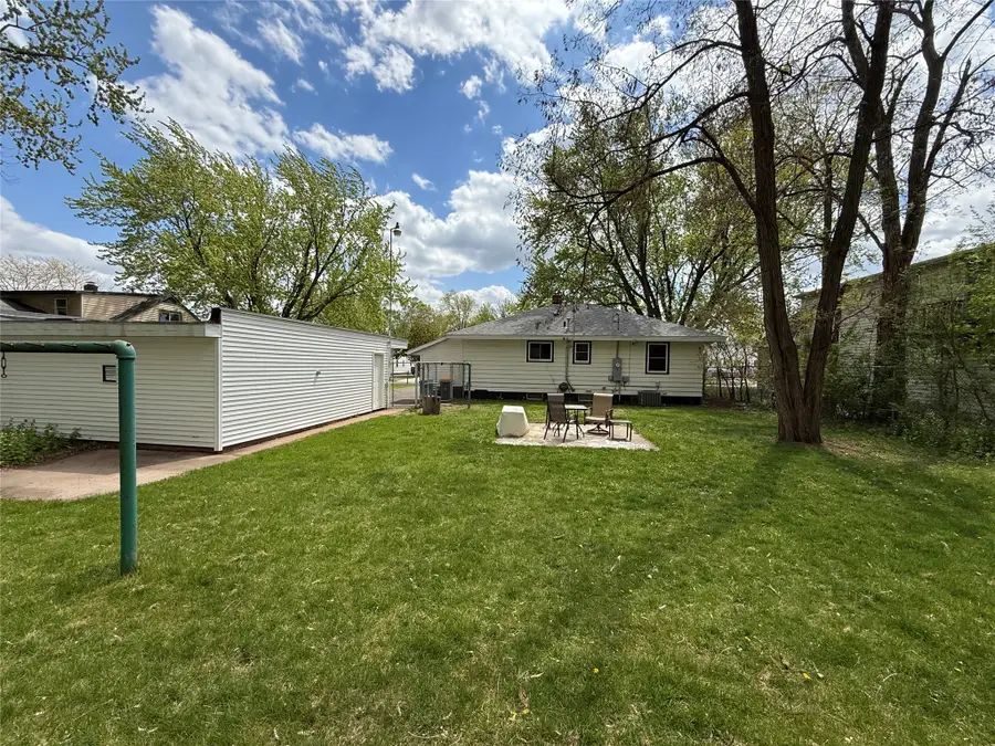 638 Selma Street, Eau Claire, WI 54703 - #2