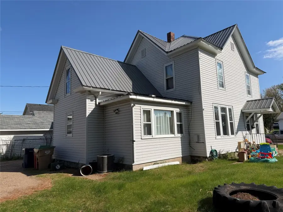 104 N Grove Street #2, Chippewa Falls, WI 54729 - #3
