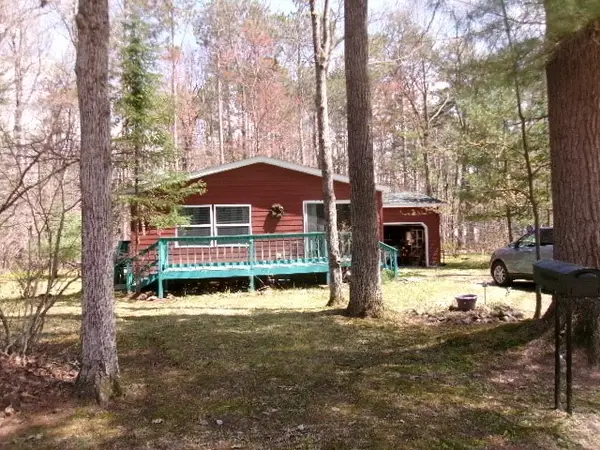 8064 N John Morton Avenue, Hayward, WI 54843