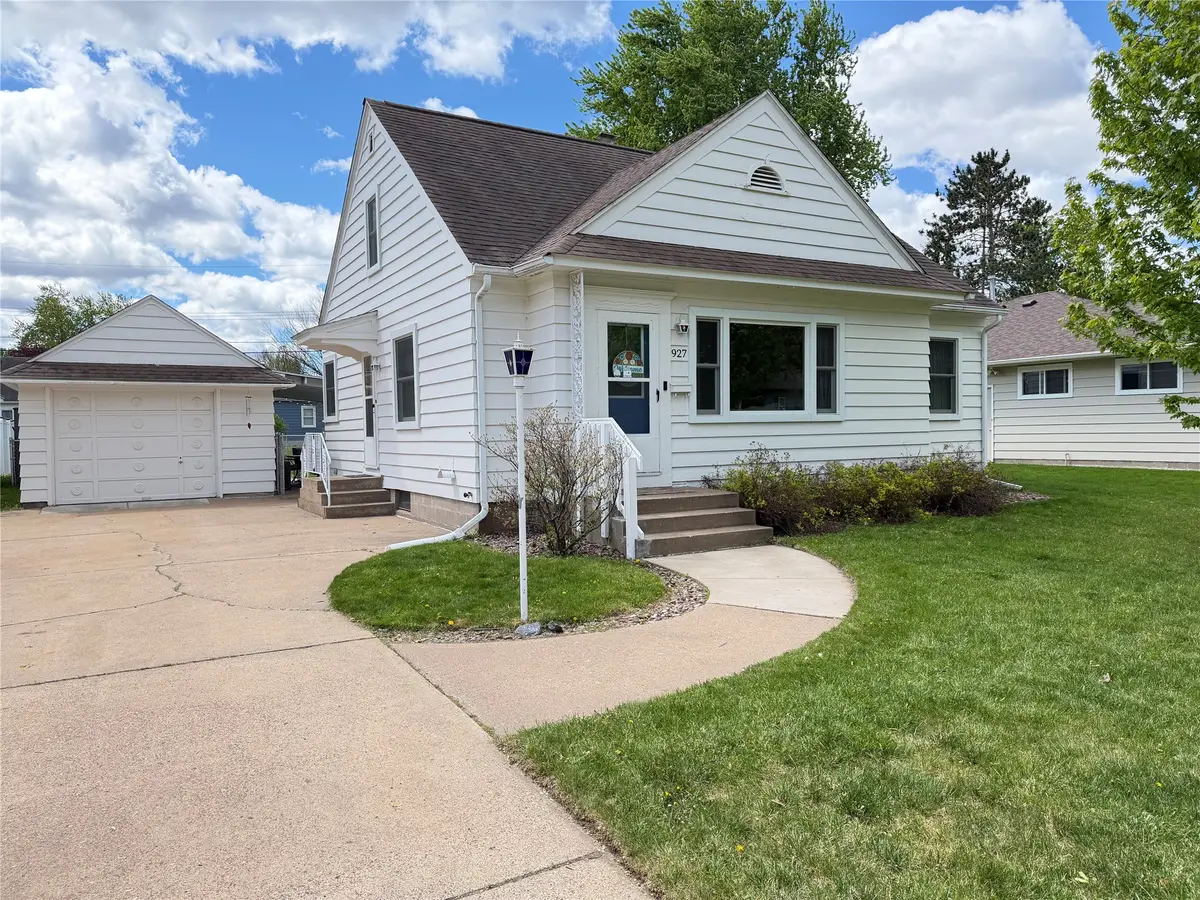 927 Gilbert Street, Eau Claire, WI 54703 - #1