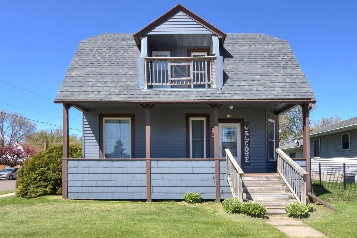 201 N Lincoln Street, Thorp, WI 54771 - #1