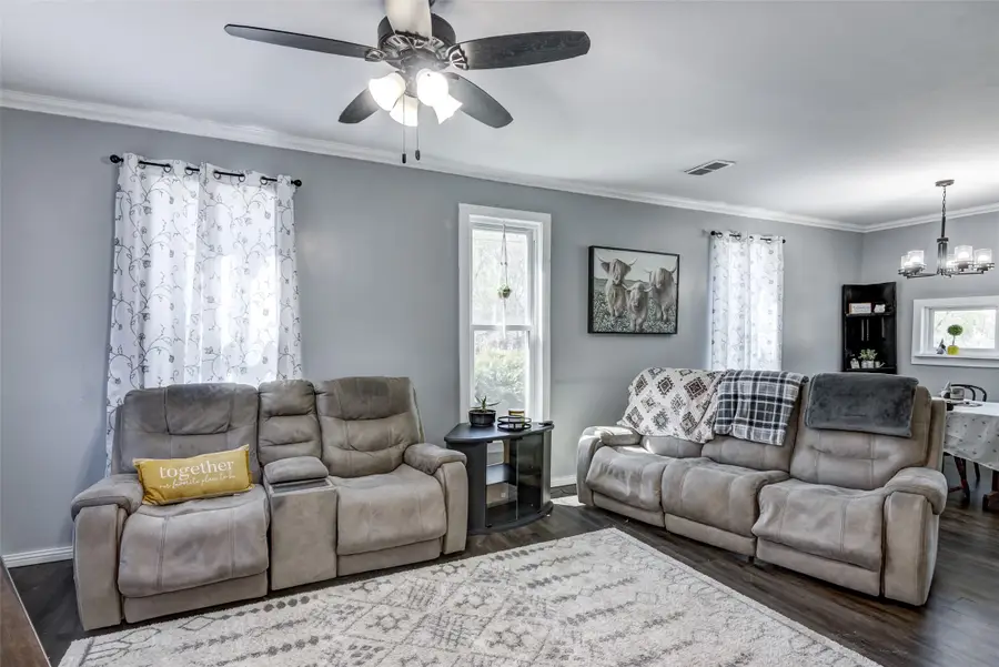 201 N Lincoln Street, Thorp, WI 54771 - #2