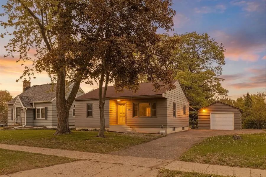 3161 Venus Avenue, Eau Claire, WI 54703 - #3