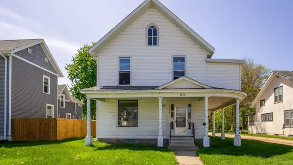 1204 State St, Eau Claire, WI 54701