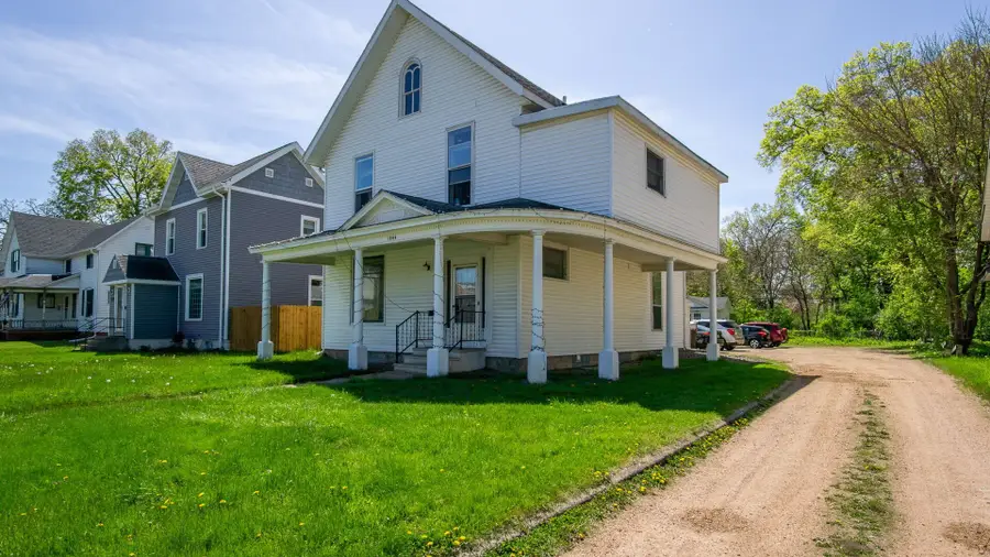 1204 State St, Eau Claire, WI 54701 - #3