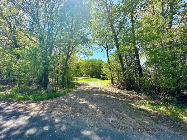 1438 Pleasant Hill Road, Eau Claire, WI 54703