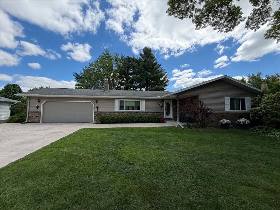 2439 14th Street, Eau Claire, WI 54703 - #2