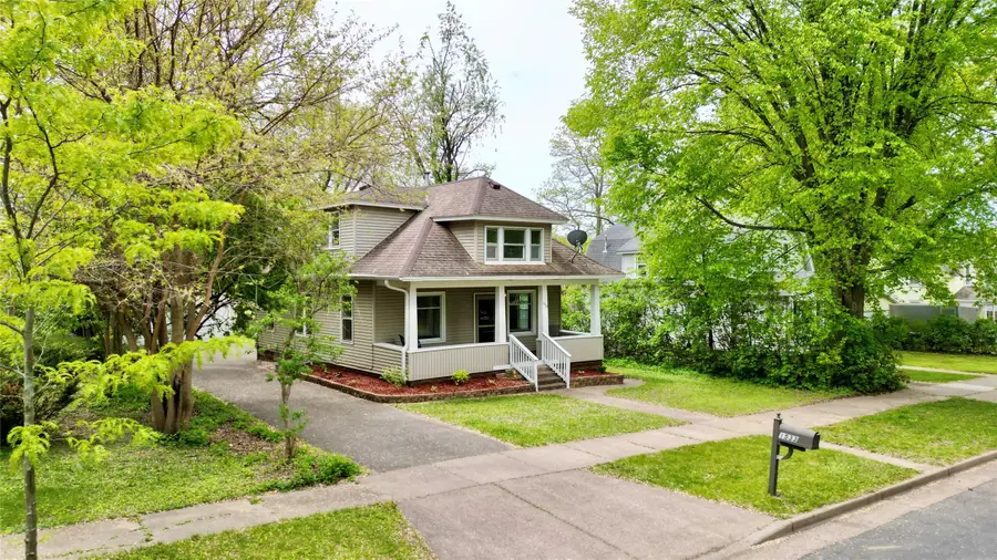 1533 E Madison Street, Eau Claire, WI 54703 - #2