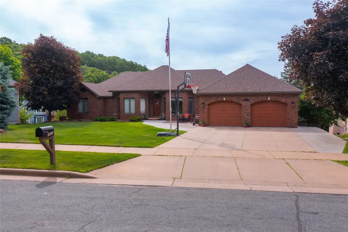 2925 W Princeton Avenue, Eau Claire, WI 54703 - #1