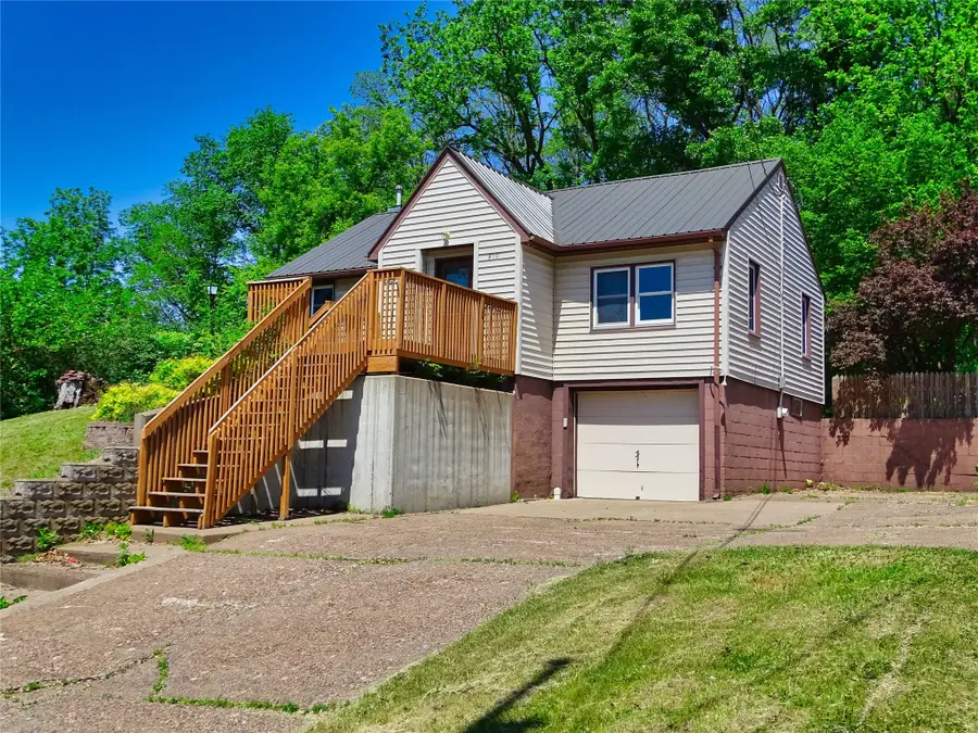 810 3rd Avenue E, Durand, WI 54736 - #2
