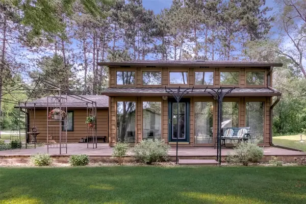 2229 Peterson Avenue, Eau Claire, WI 54703