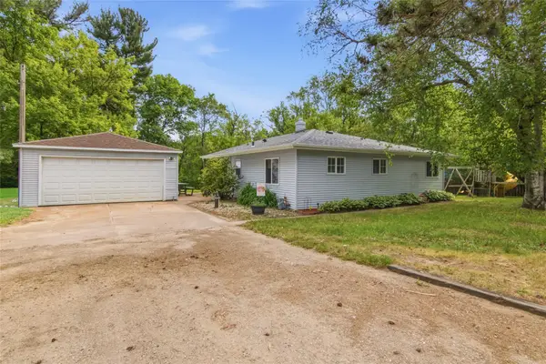 3206 Rosewood Lane, Eau Claire, WI 54703