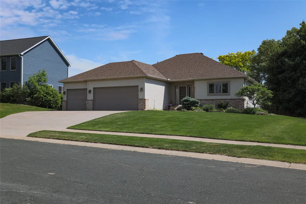 2400 Emerald Bend, Hudson, WI 54016 - #1
