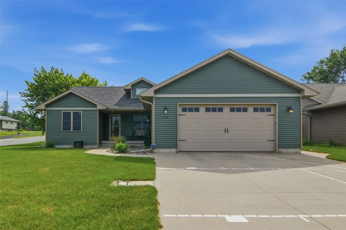623 Autumn Drive, Altoona, WI 54720 - #1