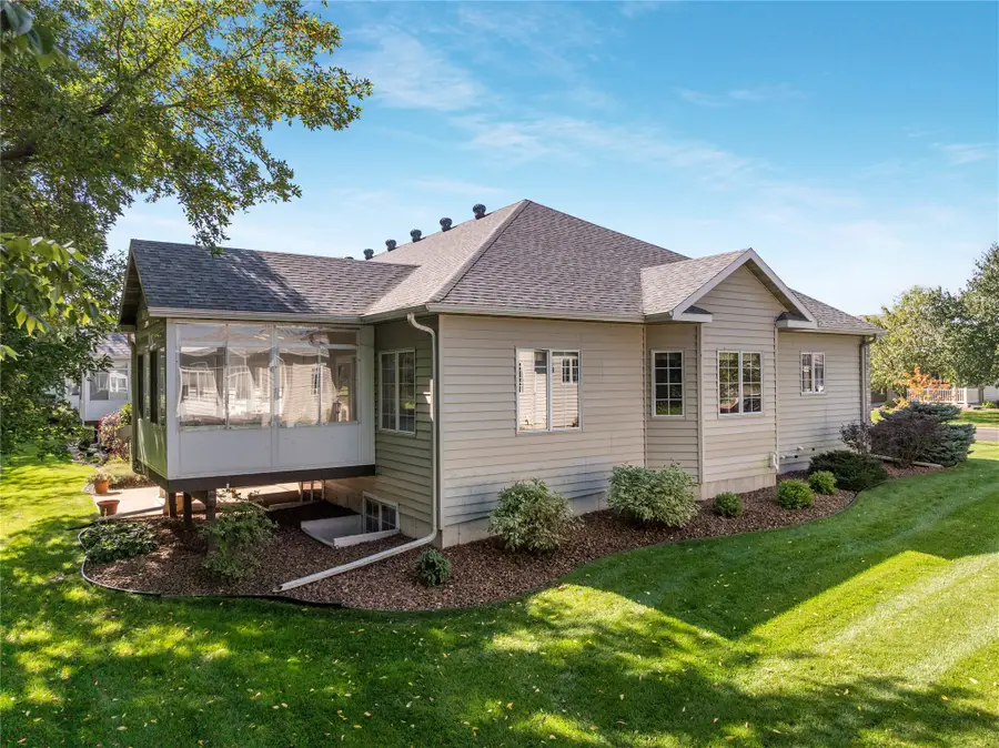 4244 Mill Ridge Circle, Eau Claire, WI 54703 - #3