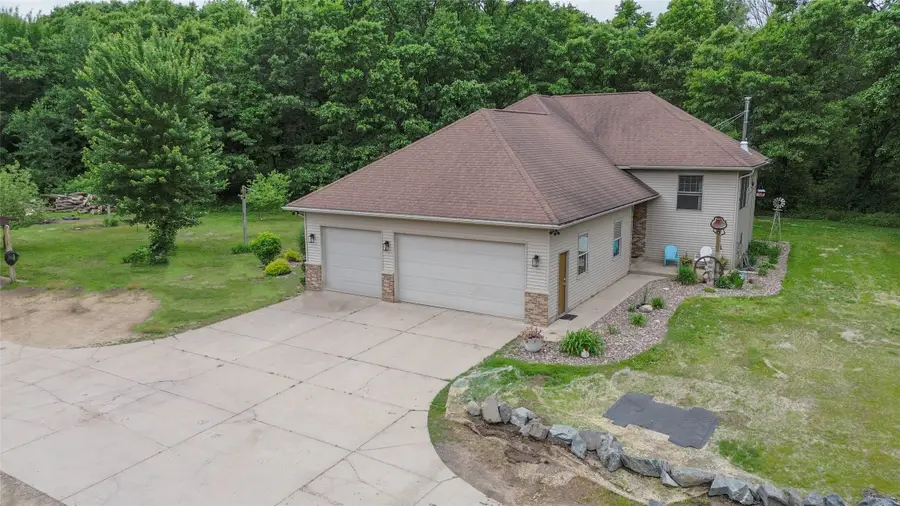 10231 Pine Rd, Fall Creek, WI 54742 - #2