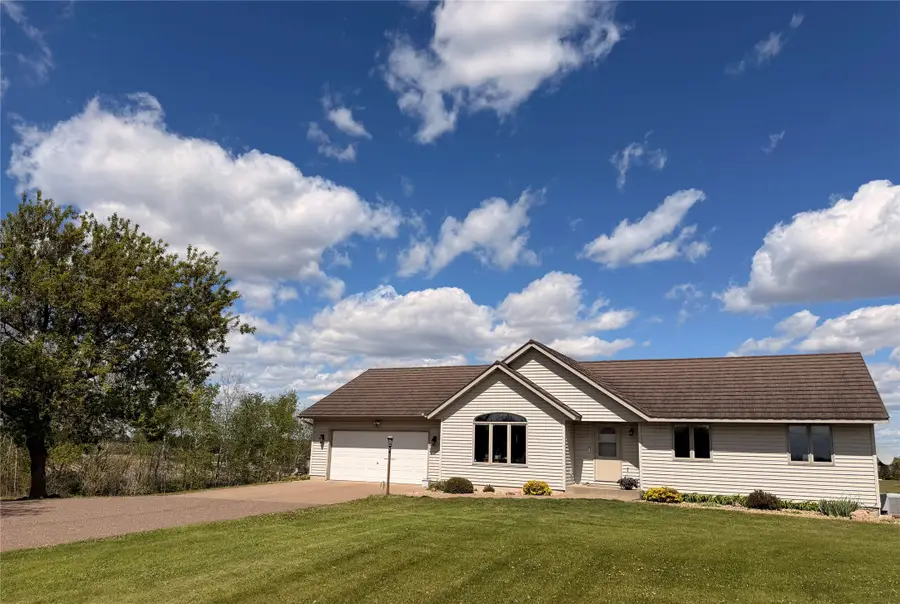 16415 50th Ave, Chippewa Falls, WI 54729 - #2