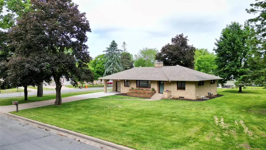 1602 South Street, Eau Claire, WI 54701 - #2