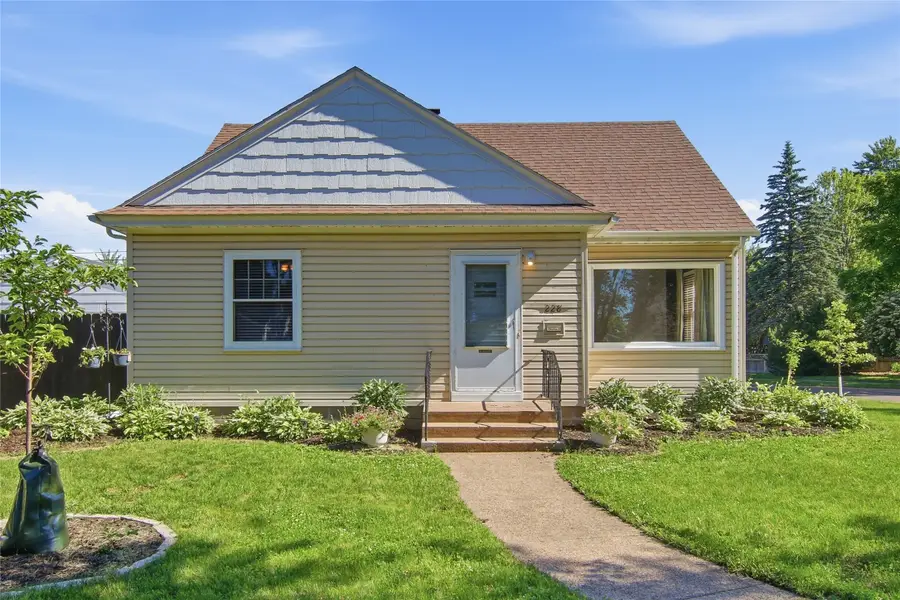 228 E Polk Avenue, Eau Claire, WI 54701 - #2