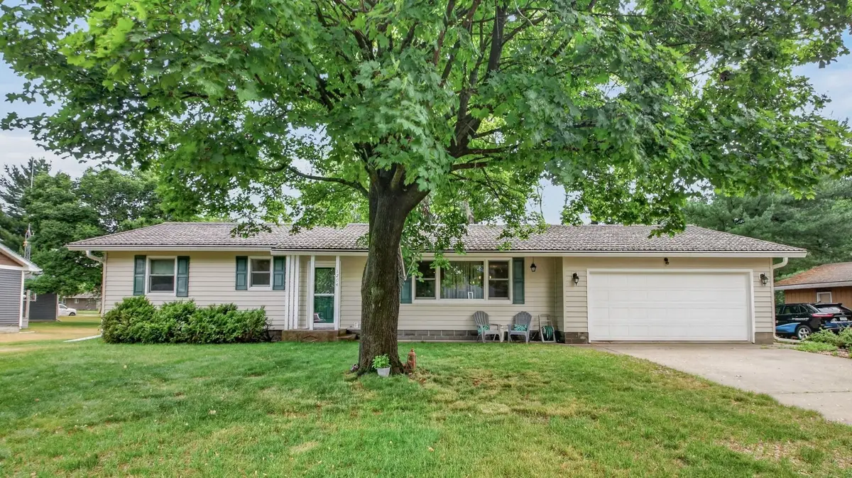 1204 River Heights Road Sw, Menomonie, WI 54751 - #1