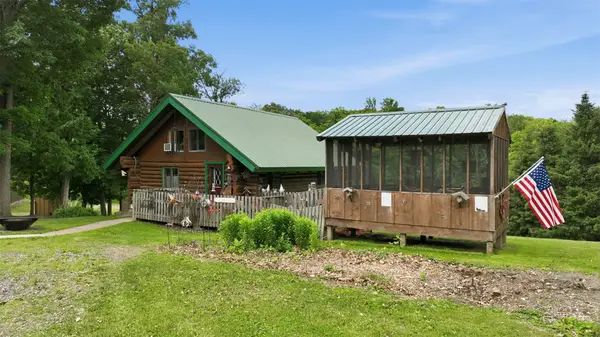 2458 8 1/2 8 3/4 Street, Cumberland, WI 54829