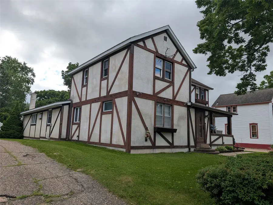 515 N Dewey Street #1-2, Eau Claire, WI 54703 - #3