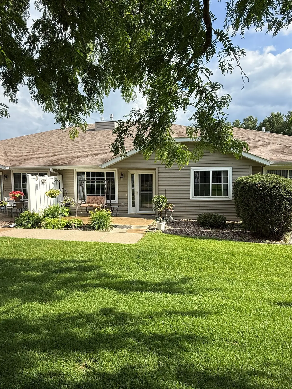 4222 W Robin Meadows Lane, Eau Claire, WI 54701 - #1