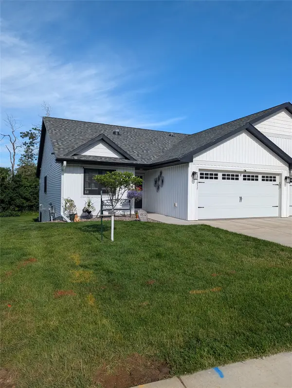 4852 Waylon Street, Eau Claire, WI 54703