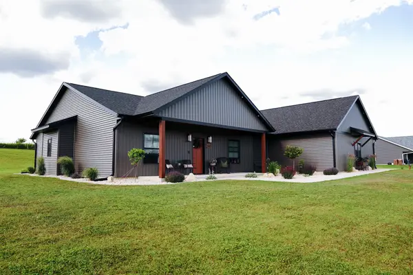 390 Badger Avenue, Mondovi, WI 54755