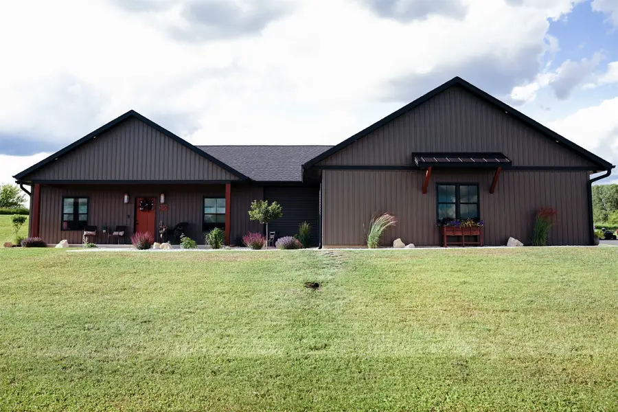 390 Badger Avenue, Mondovi, WI 54755 - #3