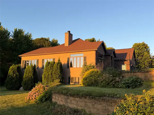 W2328 Highland Drive, Durand, WI 54736
