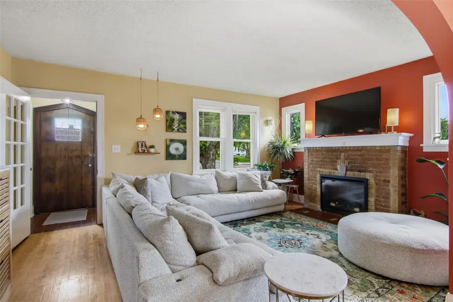1902 Hogeboom Avenue, Eau Claire, WI 54701 - #2