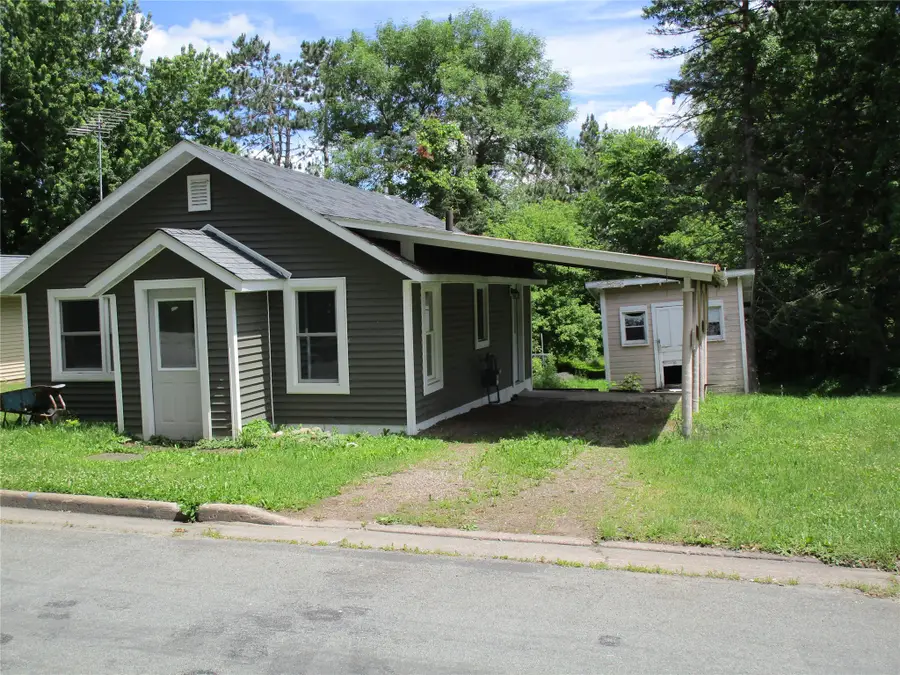 719 E 2nd Street S, Ladysmith, WI 54848 - #2