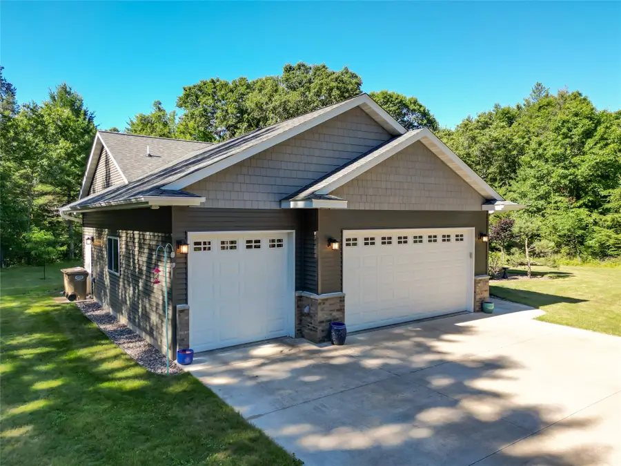 1347 Howard Drive, Eau Claire, WI 54701 - #2