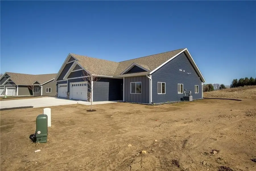 3335 Sunflower Lane, Eau Claire, WI 54703 - #3