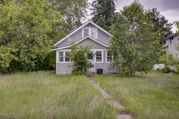 426 Maple Avenue, Hawkins, WI 54530