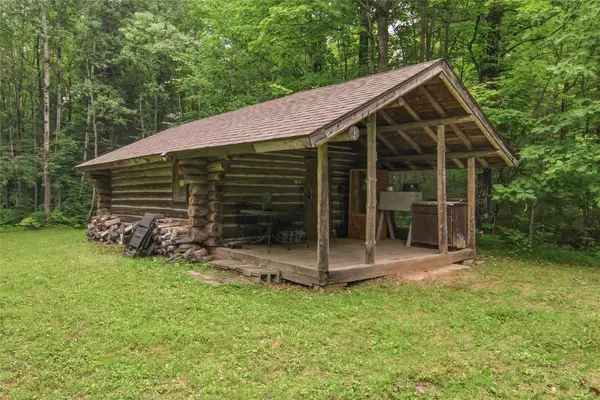 20110 Old Highway 63 S, grand view, WI 54839