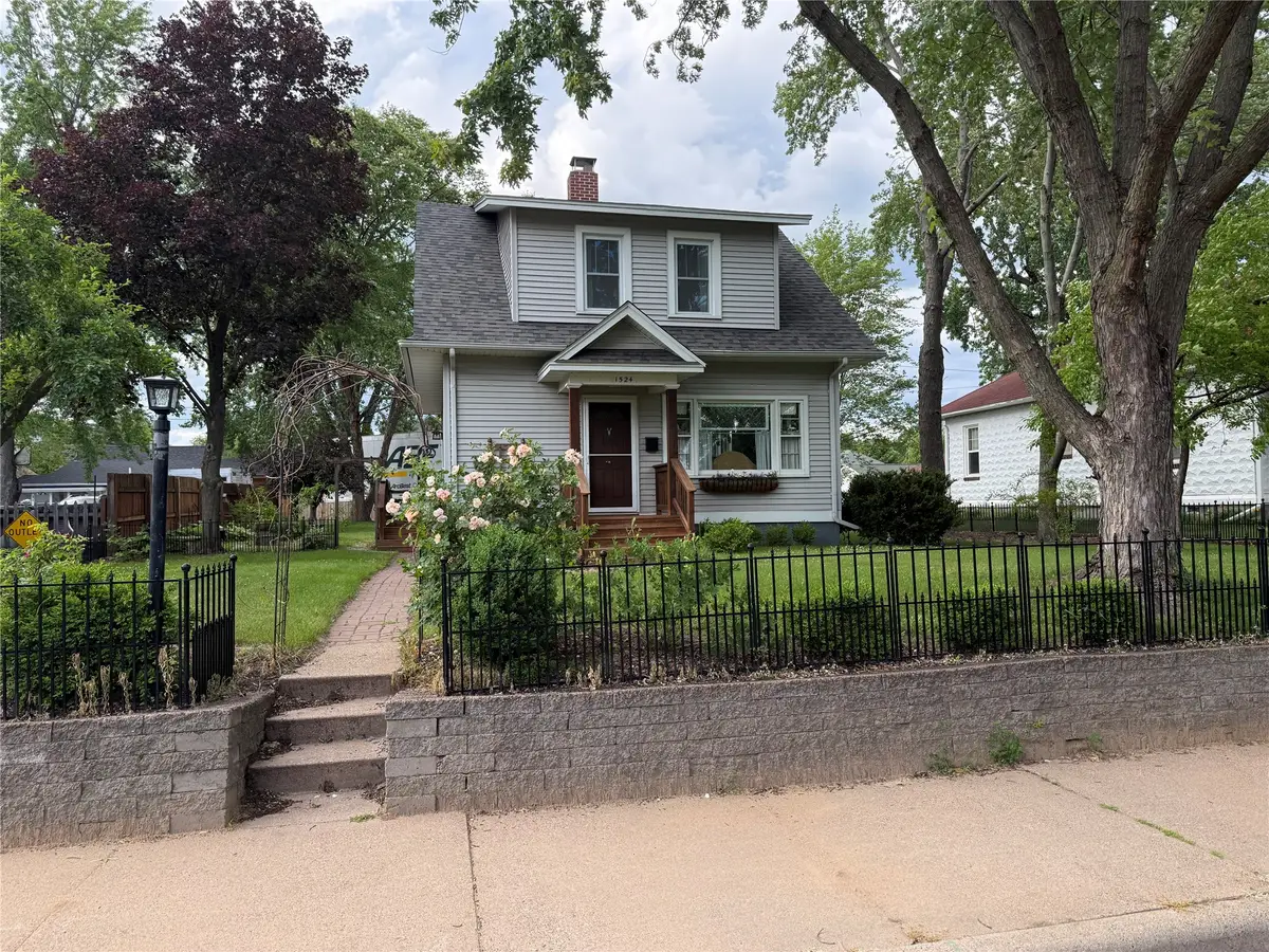 1524 Highland Avenue, Eau Claire, WI 54701 - #1
