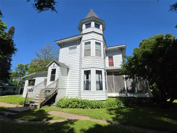 940 N Bridge Street #1-4, Chippewa Falls, WI 54729