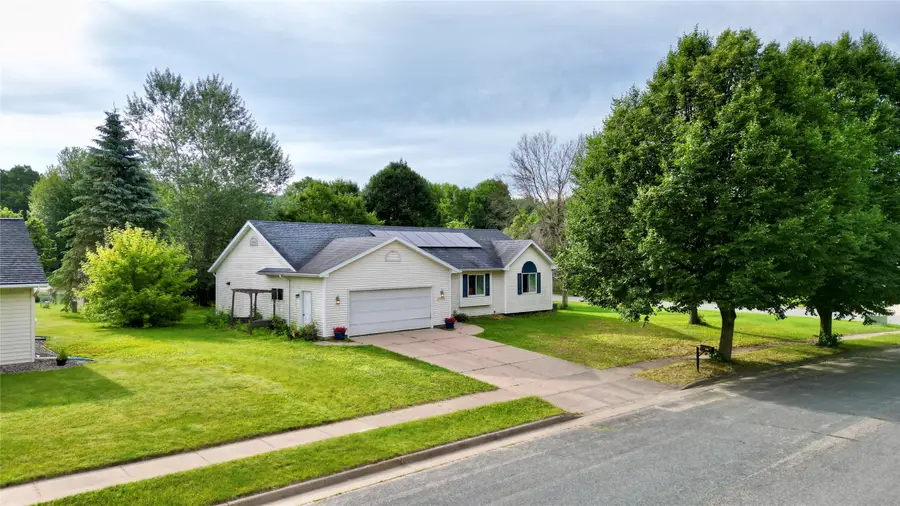 2725 Diane Lane, Eau Claire, WI 54703 - #2