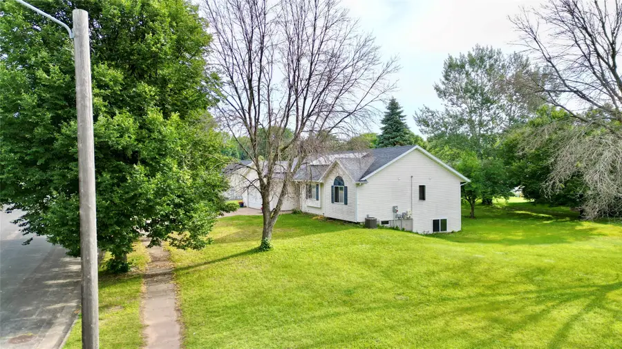 2725 Diane Lane, Eau Claire, WI 54703 - #3