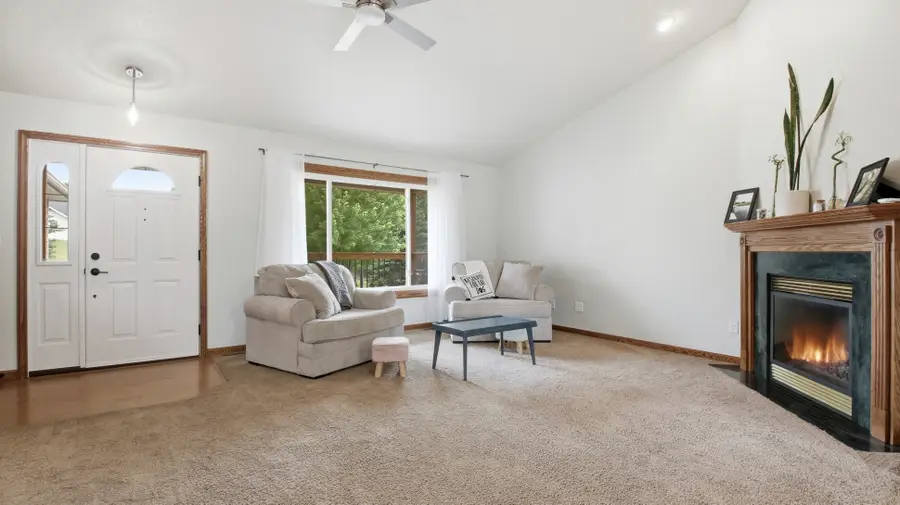 312 Country Lane, Durand, WI 54736 - #3